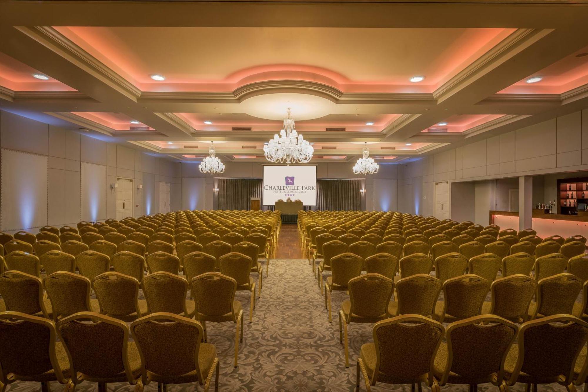 Charleville Park Hotel & Leisure Club Ireland Exterior foto